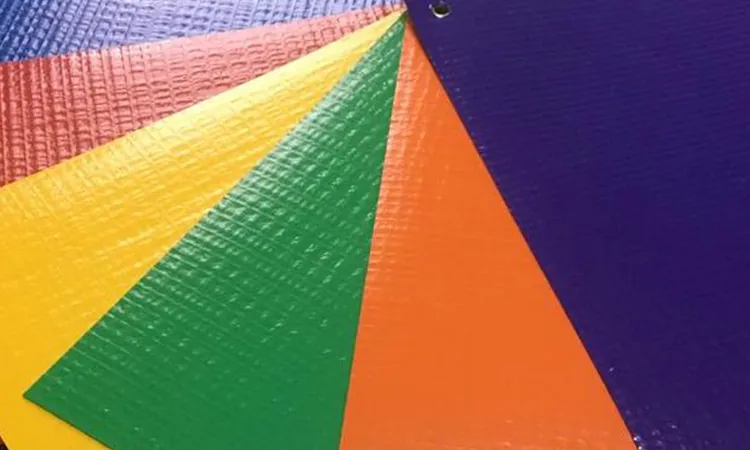 Mostruário de cores da Lona KP1100 para fabricação de brinquedos infláveis